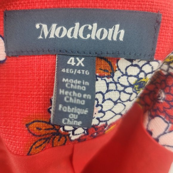 Modcloth Splash Of Inspiration Red Floral Vest 3 Button Women's Size 4X - Picture 8 of 8